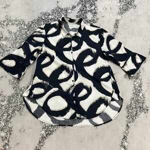 Nic+Zoe Abstract Print Blouse Size Large Black White Button Front Flowy